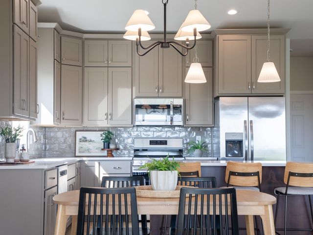 2952 74th Avenue S, Fargo, ND 58104