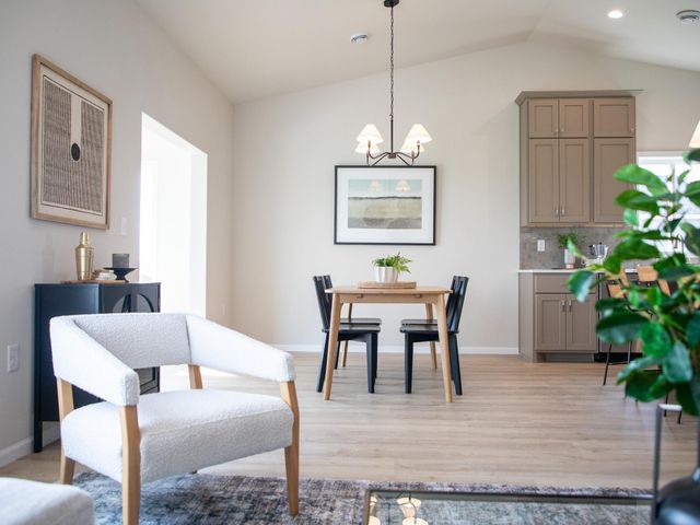 2952 74th Avenue S, Fargo, ND 58104