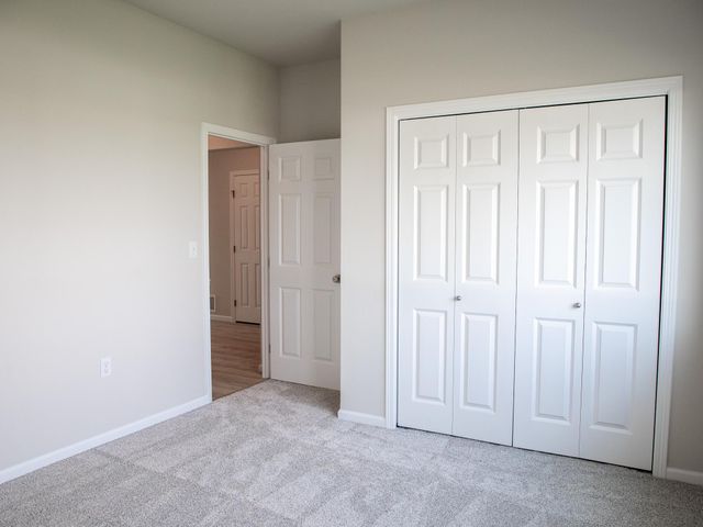 2952 74th Avenue S, Fargo, ND 58104