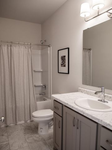 2952 74th Avenue S, Fargo, ND 58104