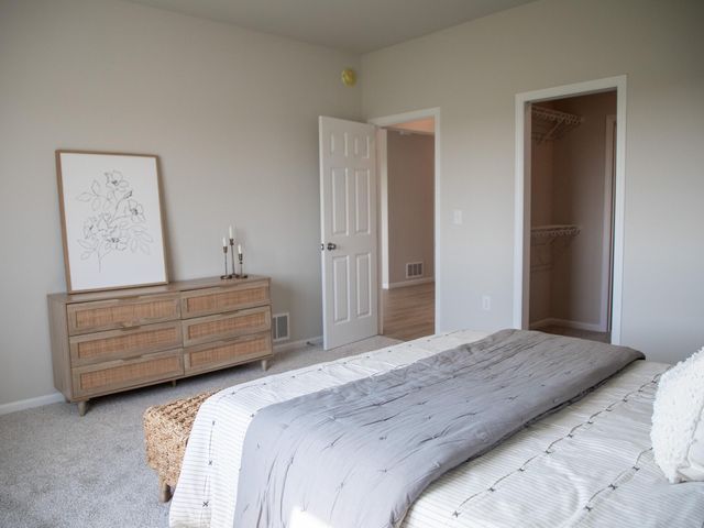 2952 74th Avenue S, Fargo, ND 58104