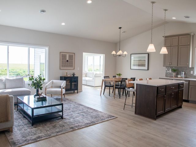 2952 74th Avenue S, Fargo, ND 58104