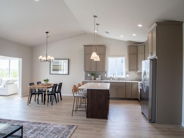 2952 74th Avenue S, Fargo, ND 58104