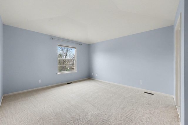 107 Commons Circle, Saline City, MI 48176