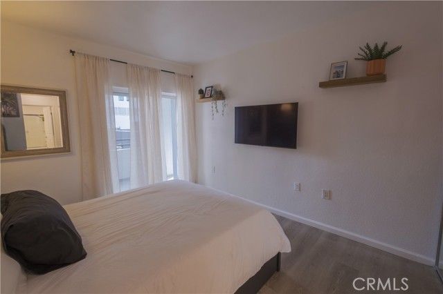 838 Pine Ave 102, Long Beach, CA 90813