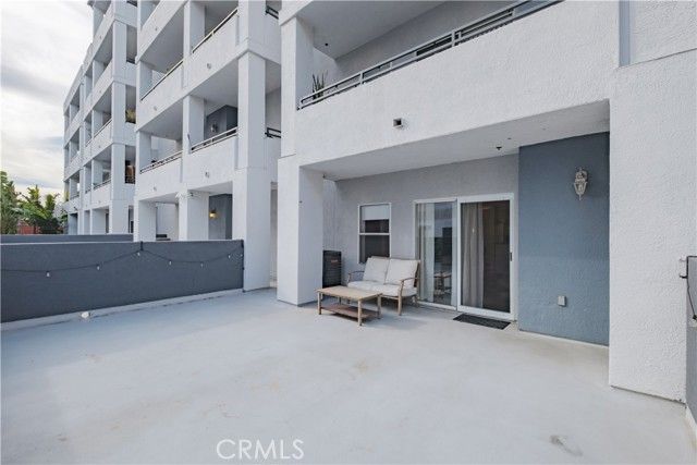 838 Pine Ave 102, Long Beach, CA 90813