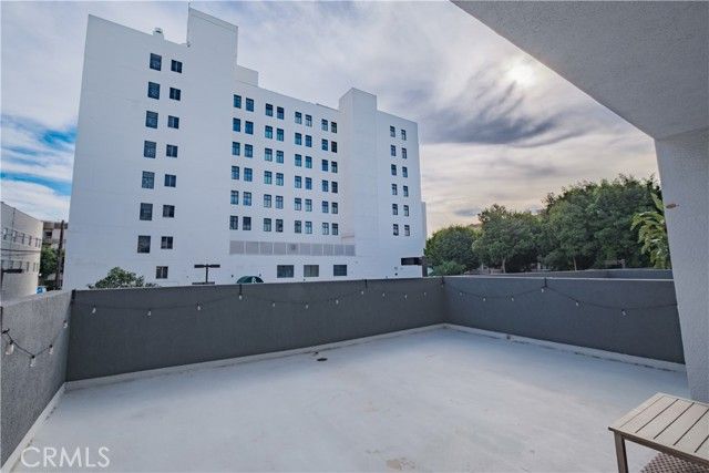 838 Pine Ave 102, Long Beach, CA 90813