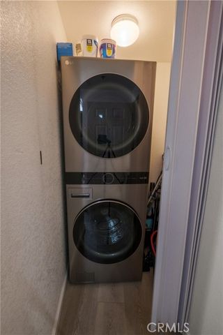 838 Pine Ave 102, Long Beach, CA 90813