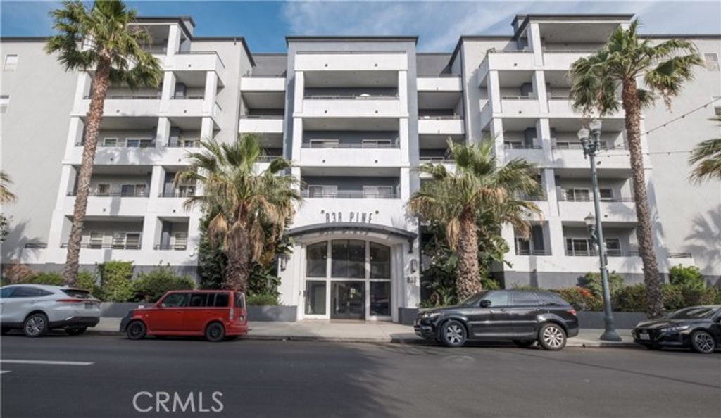 838 Pine Ave 102, Long Beach, CA 90813