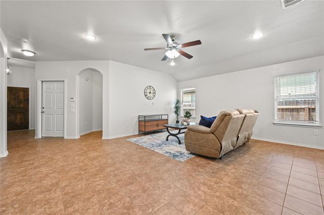 303 Limerick RD, Buda, TX 78610