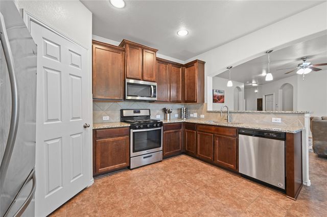 303 Limerick RD, Buda, TX 78610