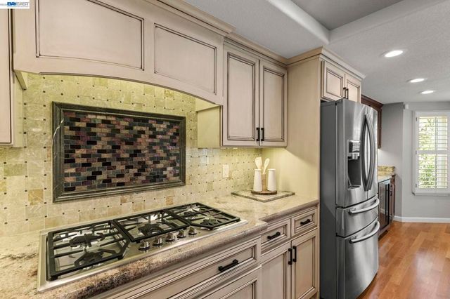 5982 Post Oak Cir, San Jose, CA 95120