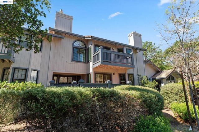 5982 Post Oak Cir, San Jose, CA 95120