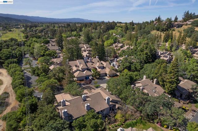 5982 Post Oak Cir, San Jose, CA 95120