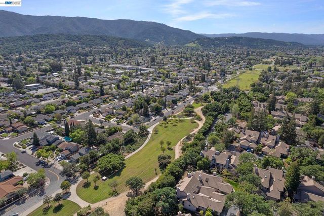 5982 Post Oak Cir, San Jose, CA 95120