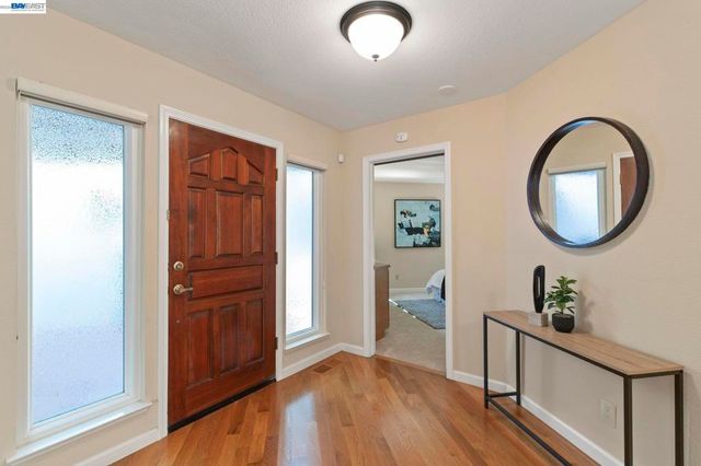 5982 Post Oak Cir, San Jose, CA 95120