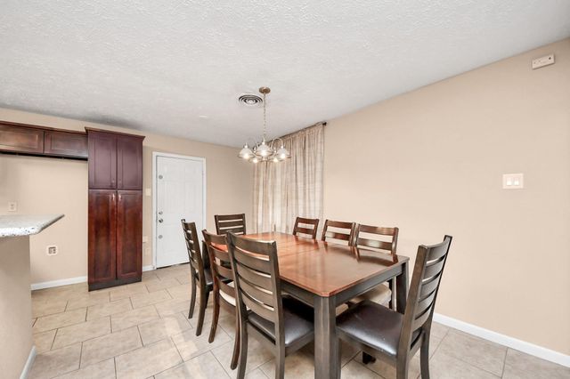 5758 Heron Drive, Houston, TX 77033