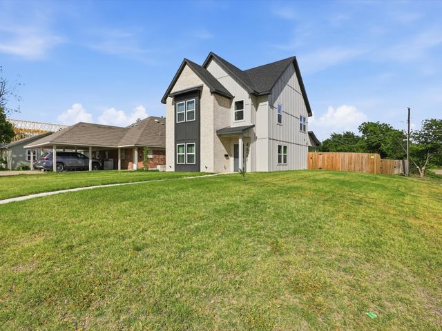 4621 Mccart Avenue, Fort Worth, TX 76115