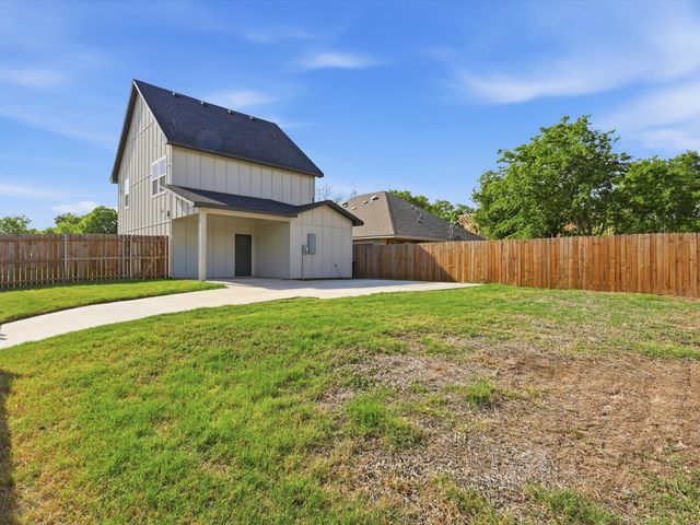 4621 Mccart Avenue, Fort Worth, TX 76115