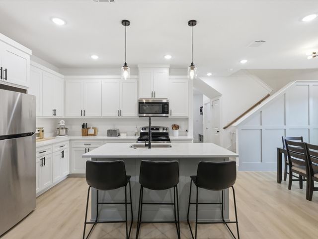 4621 Mccart Avenue, Fort Worth, TX 76115