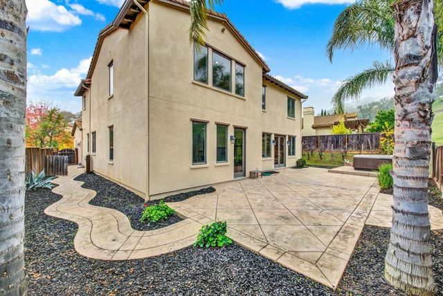 3127 Olympic Rd, Fairfield, CA 94534