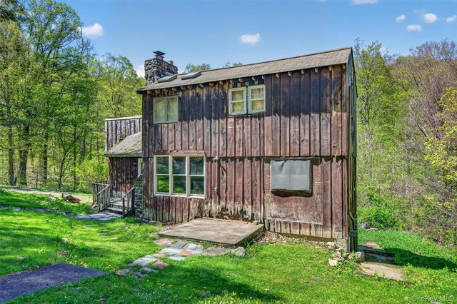 360 Buttermilk Falls Road, Warwick, NY 10990