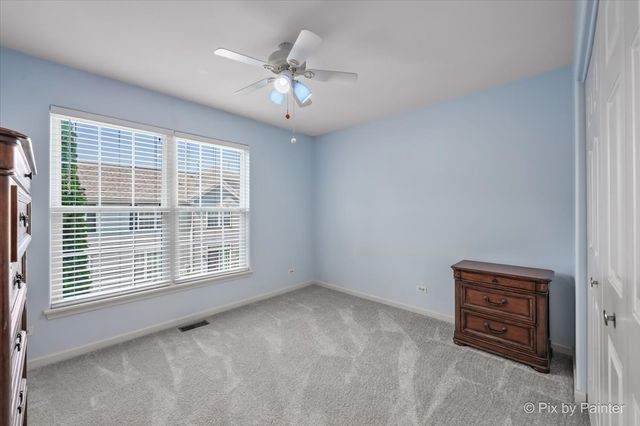 375 WOLCOTT Lane 375, Batavia, IL 60510
