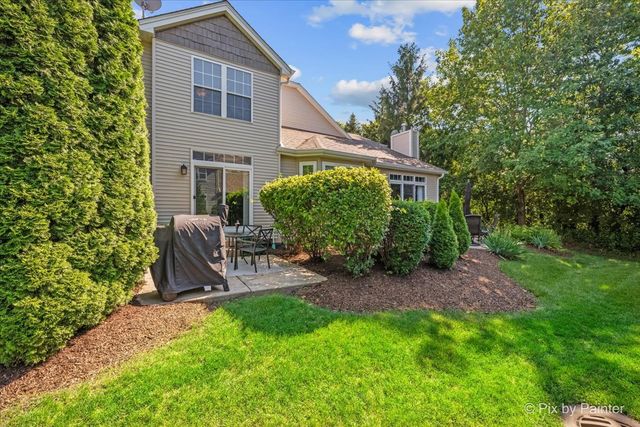 375 WOLCOTT Lane 375, Batavia, IL 60510