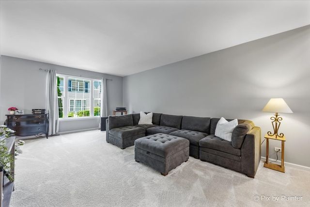 375 WOLCOTT Lane 375, Batavia, IL 60510