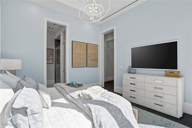 510 Neapolitan LN, Naples, FL 34103