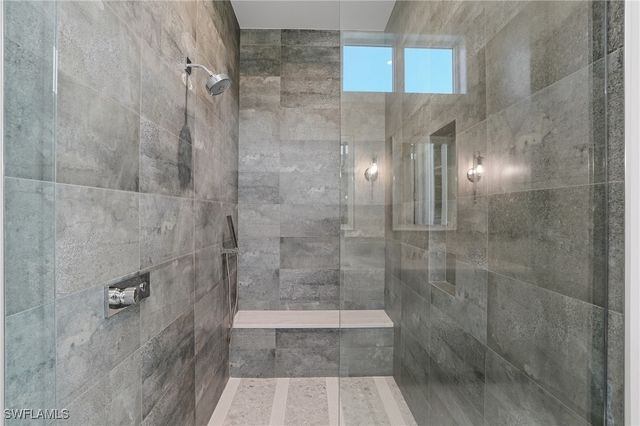 510 Neapolitan LN, Naples, FL 34103