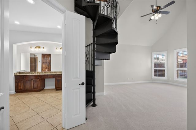 6947 Seabreeze Drive, Grand Prairie, TX 75054