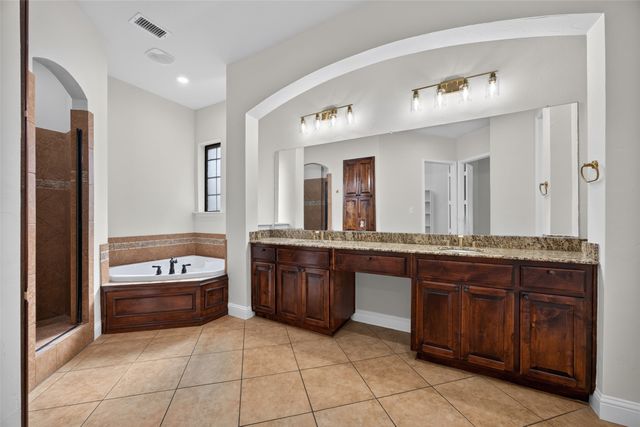6947 Seabreeze Drive, Grand Prairie, TX 75054