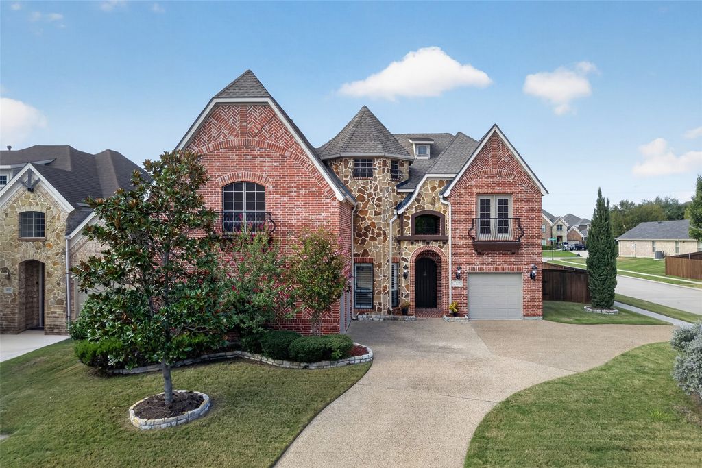 6947 Seabreeze Drive, Grand Prairie, TX 75054