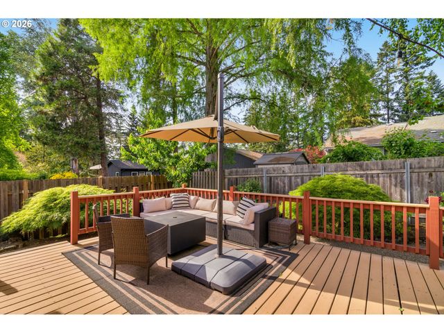 12225 Sw SPRING Ct, Portland, OR 97225