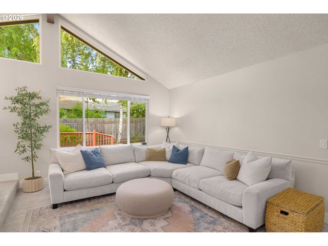12225 Sw SPRING Ct, Portland, OR 97225