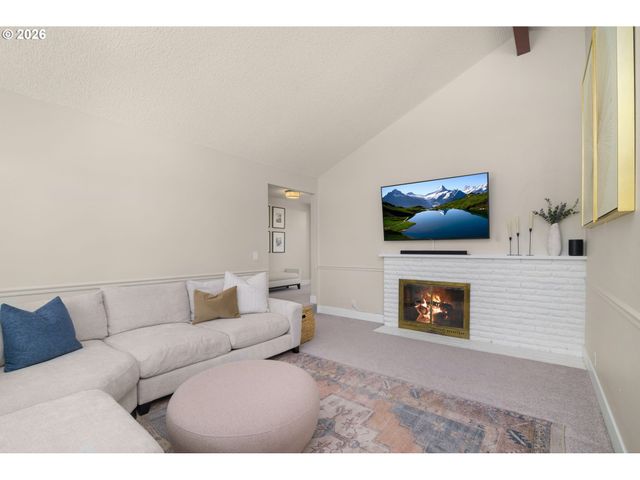 12225 Sw SPRING Ct, Portland, OR 97225