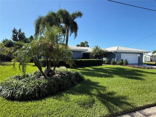 5569 CONTENTO DRIVE, Sarasota, FL 34242