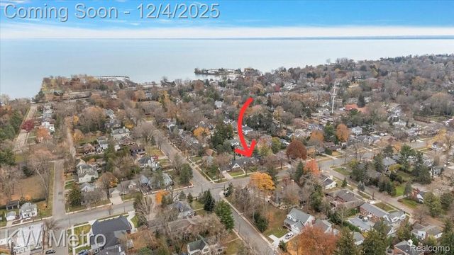 340 Kercheval Avenue, Grosse Pointe Farms, MI 48236