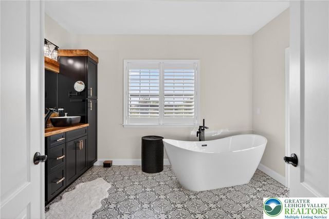 115 Chestnut Lane, Hilltown Twp, PA 18960