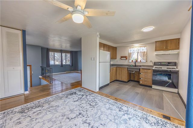 4340 Frederick Dr, Allegheny Twp, PA 15068