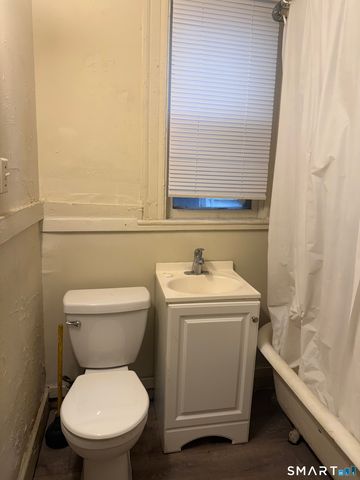 1269 Park Avenue, Bridgeport, CT 06604