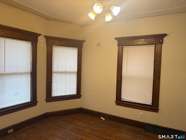 1269 Park Avenue, Bridgeport, CT 06604