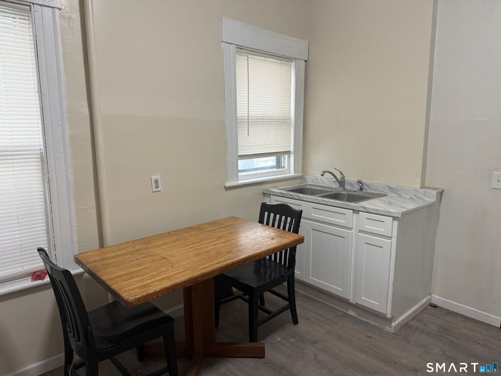 1269 Park Avenue, Bridgeport, CT 06604