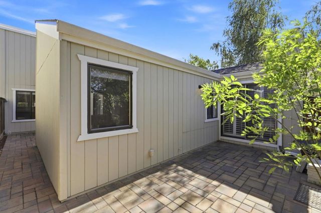 22674 Silver Oak Court, Cupertino, CA 95014