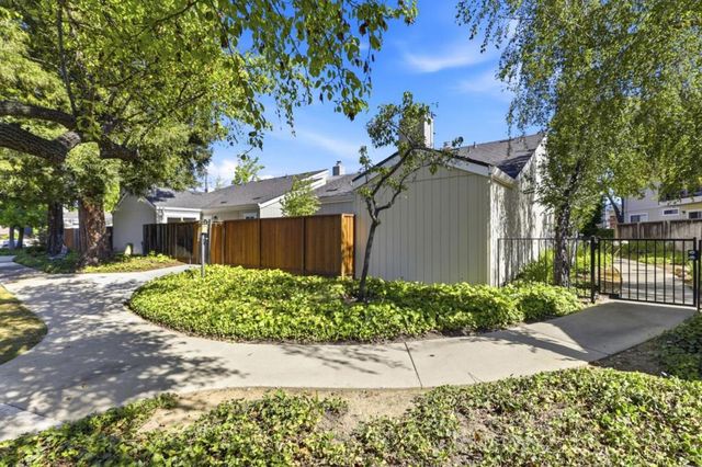 22674 Silver Oak Court, Cupertino, CA 95014