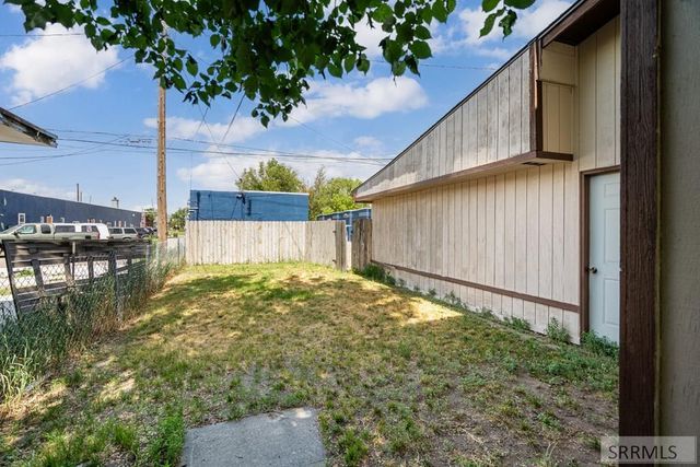 19 N Shilling Avenue, Blackfoot, ID 83221