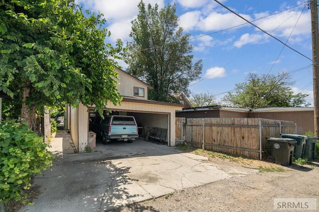 19 N Shilling Avenue, Blackfoot, ID 83221