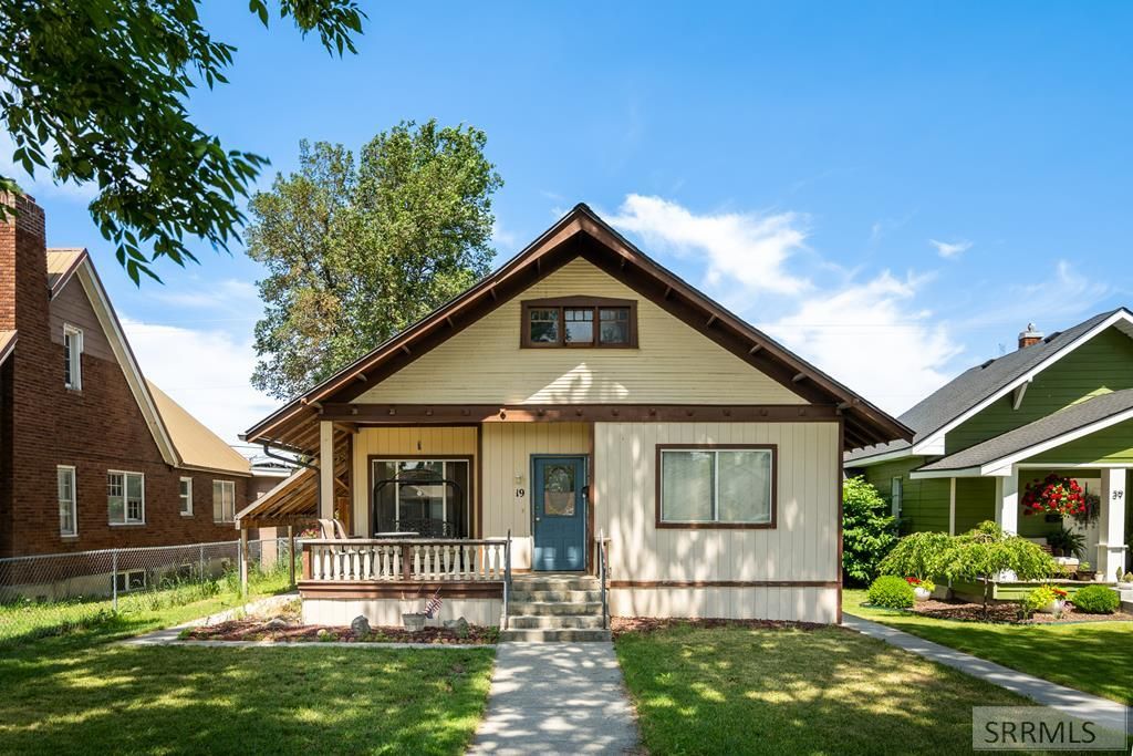 19 N Shilling Avenue, Blackfoot, ID 83221