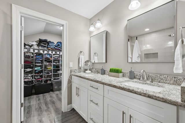 2331 Hadleigh Hills Court, Navarre, FL 32566